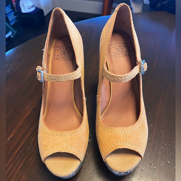 Lucky, Size 8, new, never worn heels - Picture 6 of 6